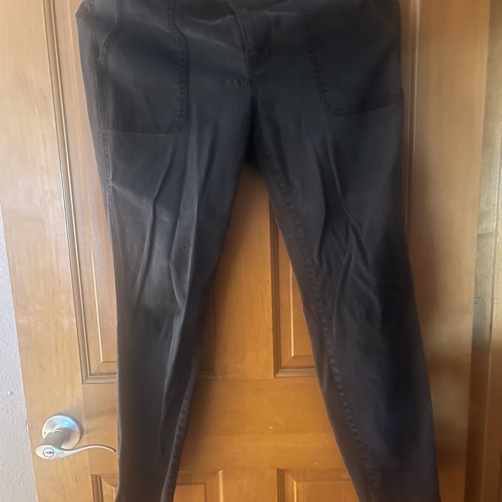 LOFT Stylish Casual Pants